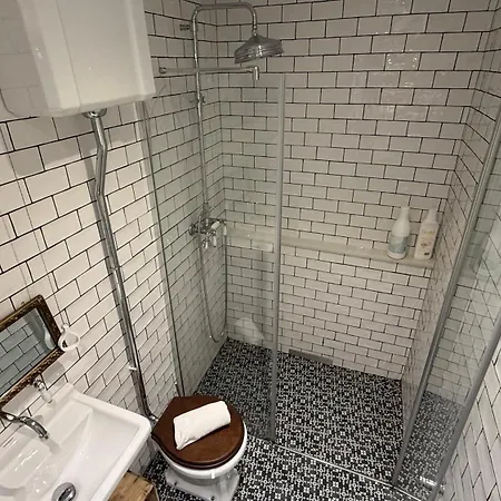 Апартаменты Tiny Place Loud Fun Street